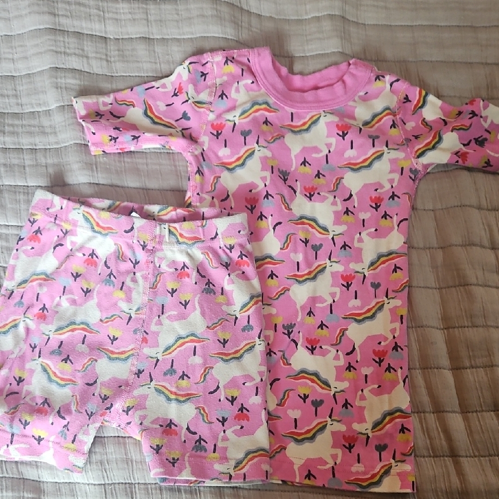 Hanna Andersson Pink and White Pajama Set with Whimsical Design